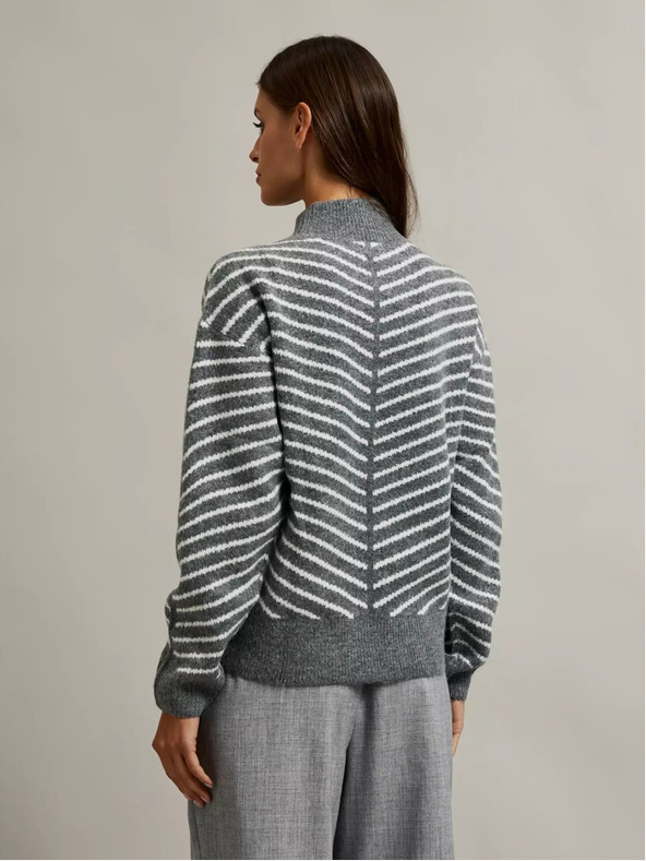Moodo Šedý svetr s rolákem a pruhy Moodo