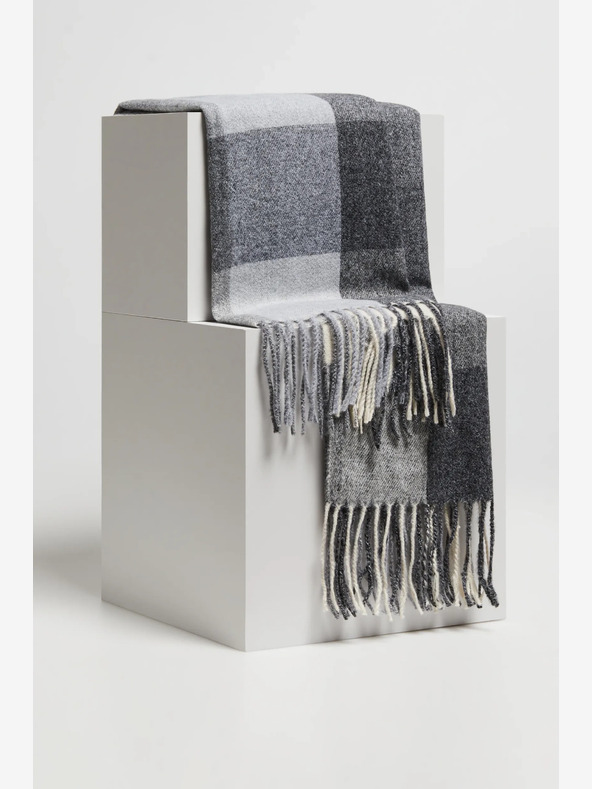 Moodo Bílo-šedá dámská kostkovaná šála Moodo