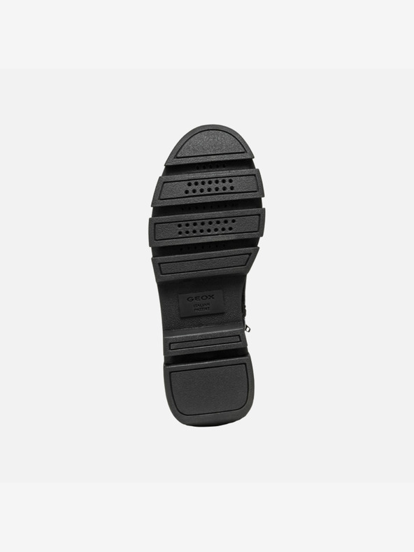 Geox Černá dámská kotníková obuv Geox Vilde