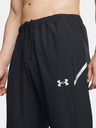 Under Armour Pánské sportovní kalhoty Under Armour UA Woven Utility Pants-BLK