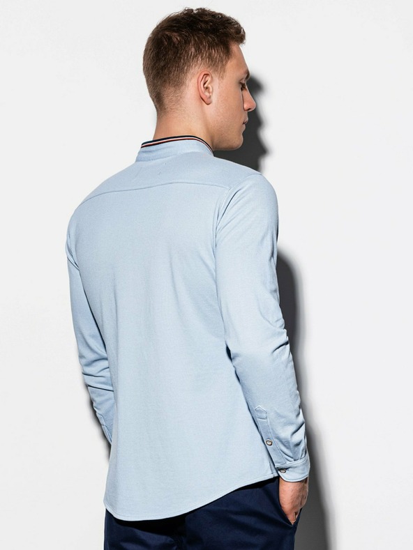 Ombre Clothing Světle modrá pánská košile se stojáčkem K542