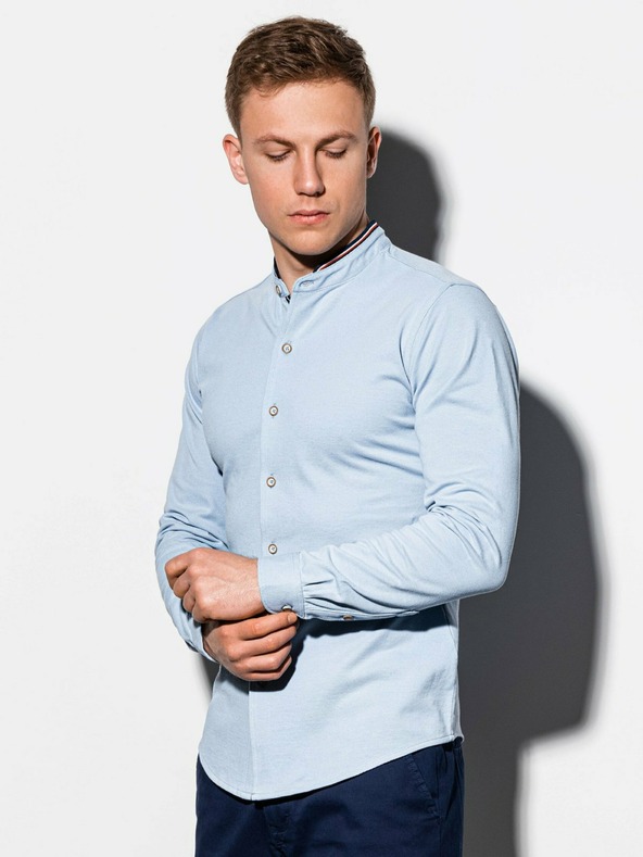 Ombre Clothing Světle modrá pánská košile se stojáčkem K542