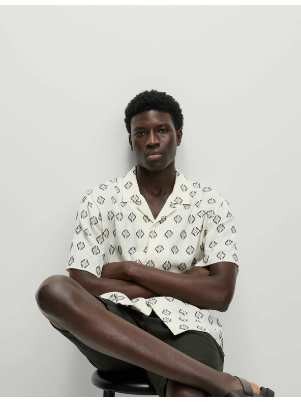 Marks & Spencer Košile z čisté bavlny s geometrickým potiskem Marks & Spencer smetanová