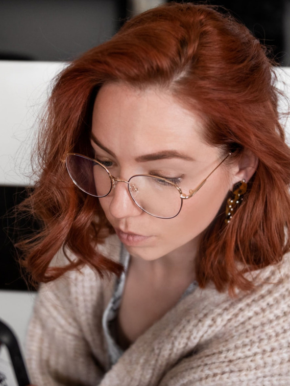 VEYREY VeyRey Brýle blokující modré světlo oválné Petronell černo zlaté