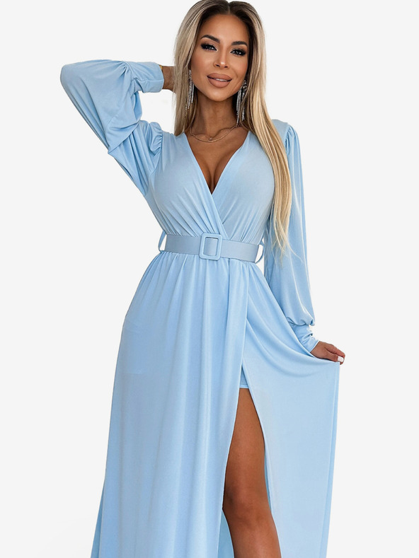 numoco FIORELLA Dlouhé šaty s širokým páskem a výstřihem - světle modré Numoco