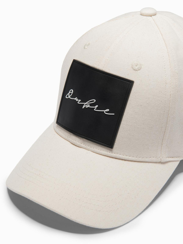 Ombre Clothing Pánská kšiltovka s velkou nášivkou krémová Ombre Clothing
