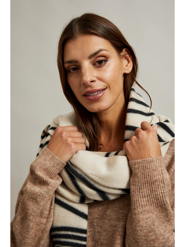 Moodo Černo-béžová dámská vzorovaná šála Moodo