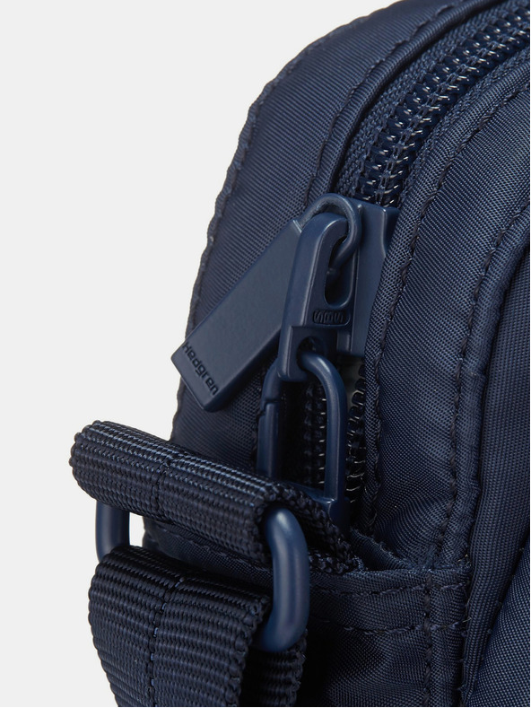 Hedgren Tmavě modrá dámská kabelka Hedgren Metro