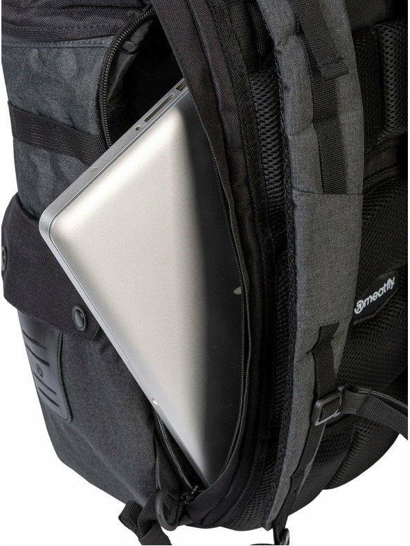 Meatfly Meatfly batoh Scintilla Charcoal/Black 26 L | Černá | Objem 26 L
