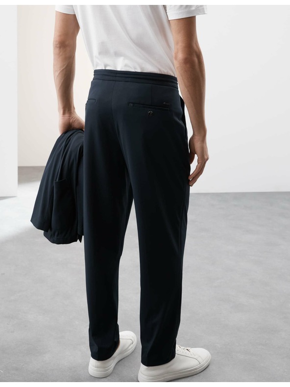 Marks & Spencer Oblekové kalhoty vhodné na cestování Marks & Spencer námořnická modrá