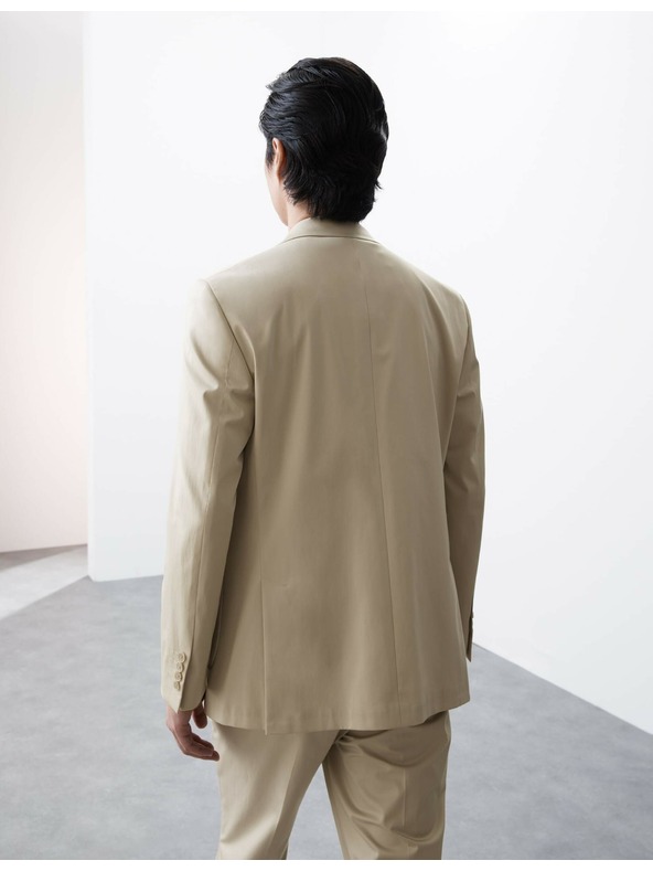 Marks & Spencer Blejzr s vysokým podílem bavlny, mírně projmutý střih Marks & Spencer béžová