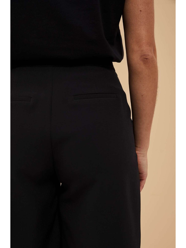 Moodo Černé dámské kraťasy Moodo