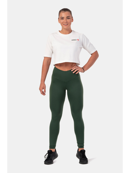 Nebbia Minimalist Logo NEBBIA crop top 600 Nebbia