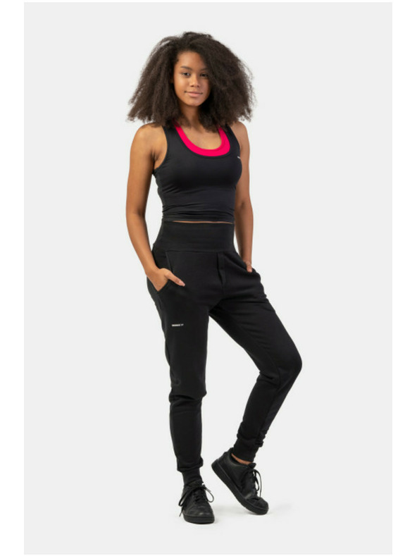 Nebbia Sportovní slim-fit crop tílko 422 Black