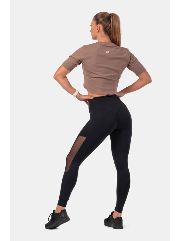 Nebbia Minimalist Logo NEBBIA crop top 600 Nebbia