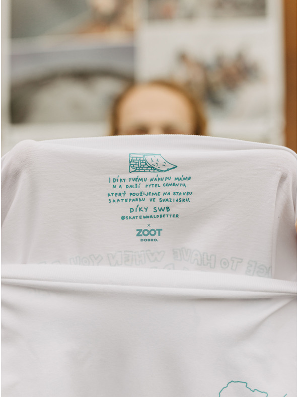 DOBRO Bílé pánské tričko DOBRO. Skate World Better