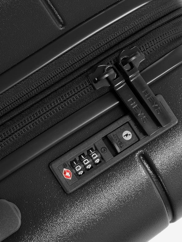 Heys Černý cestovní kufr Heys Zen L Black