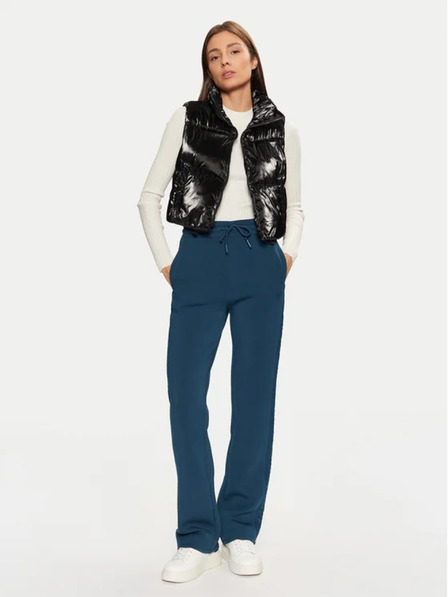 Guess Jeans Dámská černá sportovní vesta Guess jeans