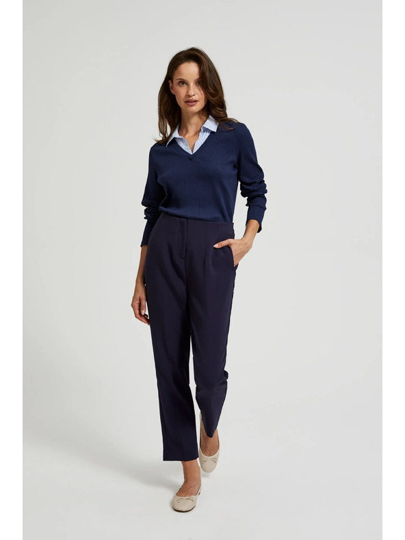 Moodo Tmavě modrý svetr s košilovým límečkem