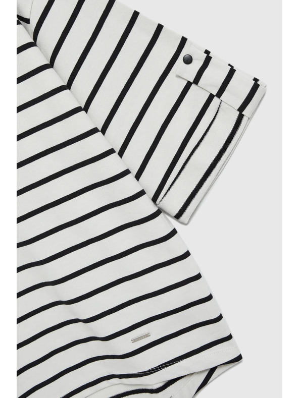 Moodo Bílo-černé pruhované volné tričko
