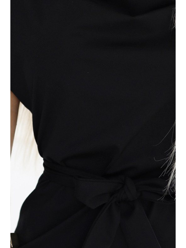 numoco Černé šaty s asymetrickou sukní a páskem