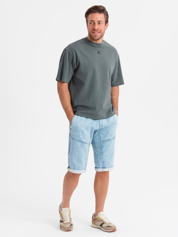 Ombre Clothing Pánské krátké džínové šortky s ozdobným prošíváním - světle modré