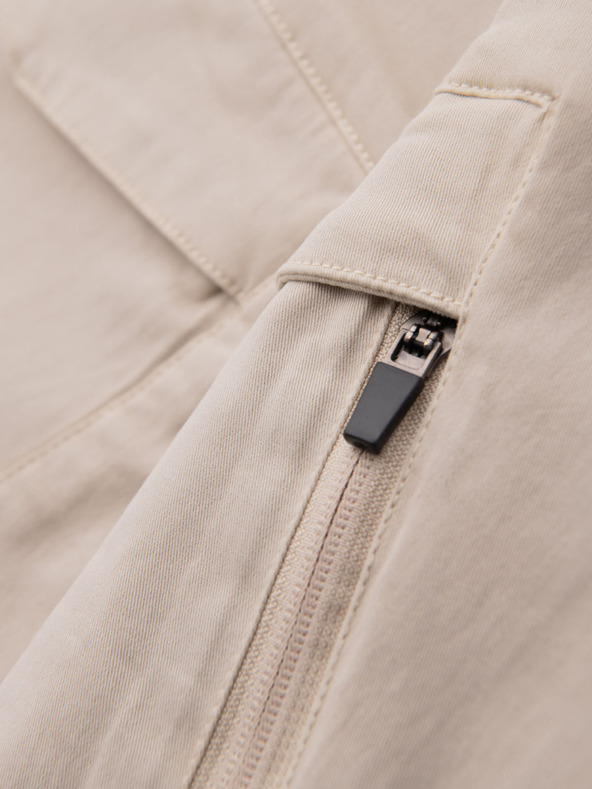 Ombre Clothing Pánské šortky volného střihu s cargo kapsami - krémové