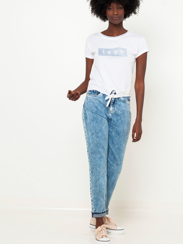 CAMAIEU Bílé tričko s nápisem a uzlem CAMAIEU