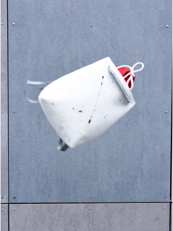 Xiss Bílý městský batoh Xiss Splashed White City