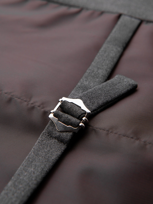 Ombre Clothing Pánská šedá obleková vesta s klasickými detaily a podšívkou