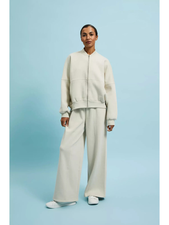 Moodo Krémový bomber