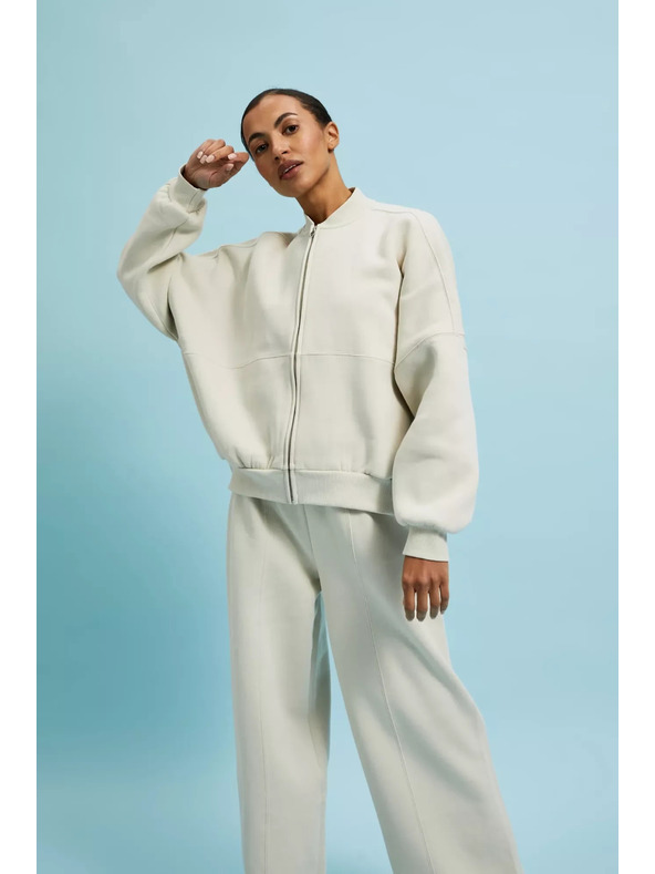 Moodo Krémový bomber