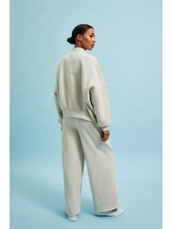 Moodo Krémový bomber