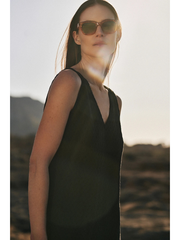 Moodo Černé šaty na ramínka