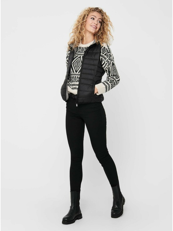 ONLY Černá dámská prošívaná vesta s kapucí ONLY New Tahoe