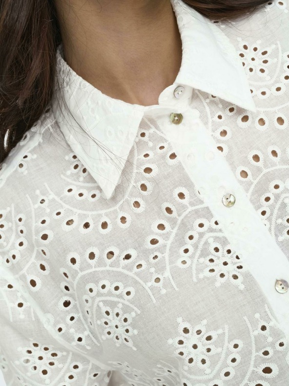 ONLY Bílá dámská košile s madeirou ONLY Valais