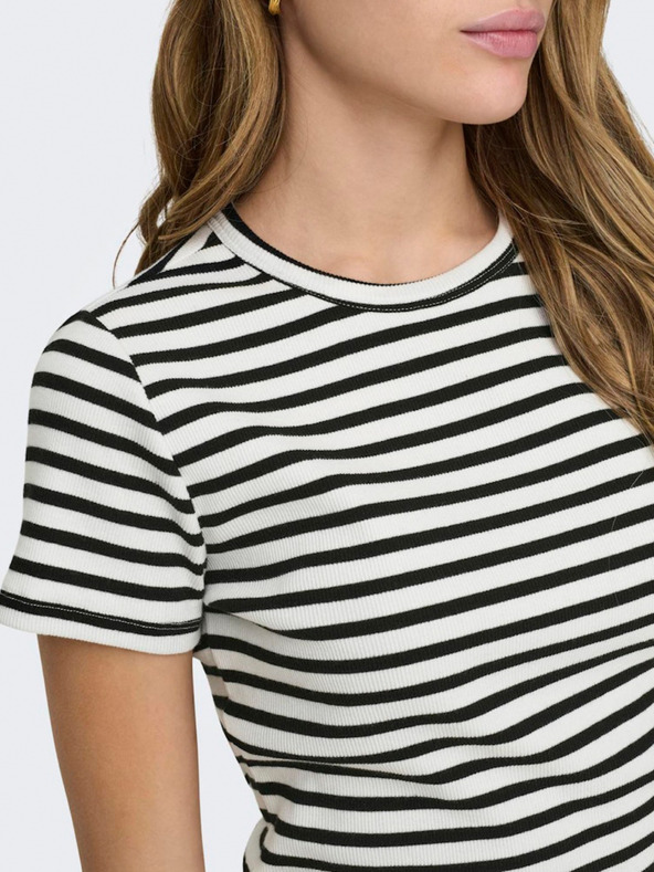 Jacqueline de Yong Černo-bílé dámské pruhované tričko JDY Solar