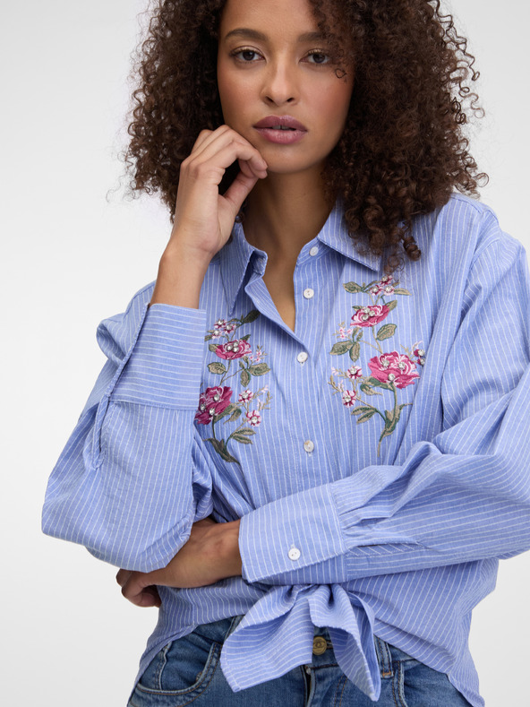 Orsay Světle modrá dámská košile s výšivkou ORSAY