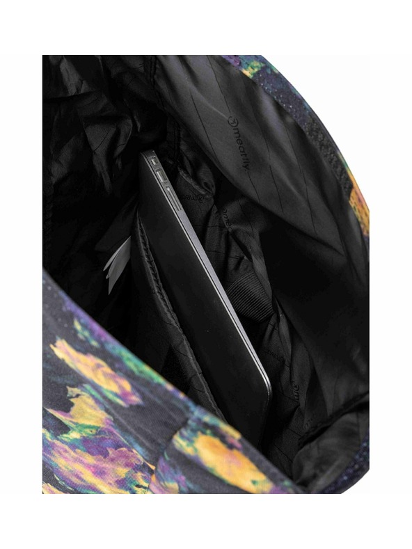 Meatfly Meatfly batoh Holler Dark Aquarel 28 L | Černá | Objem 28 L