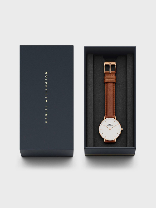 Daniel Wellington Hnědé dámské hodinky s koženým řemínkem Daniel Wellington Petite Durham