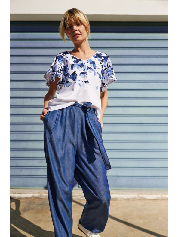 Moodo Bílá halenka s modrými květy