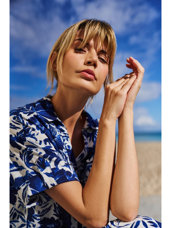 Moodo Modrobílá vzorovaná halenka