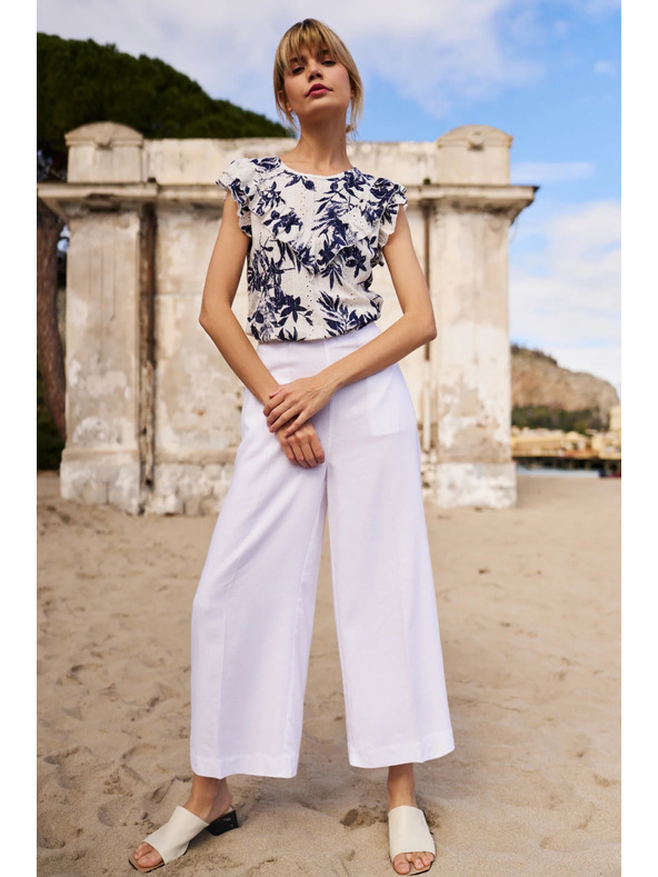 Moodo Dámské tričko Moodo – bílé s modrými květy