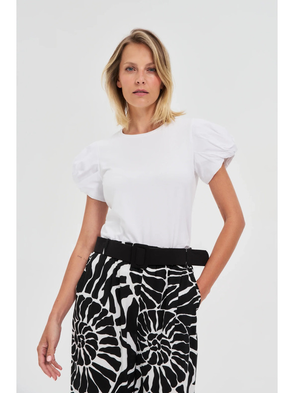 Moodo Bílý top s nabíranými rukávy