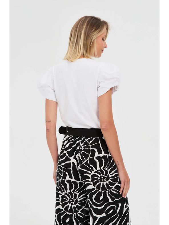 Moodo Bílý top s nabíranými rukávy