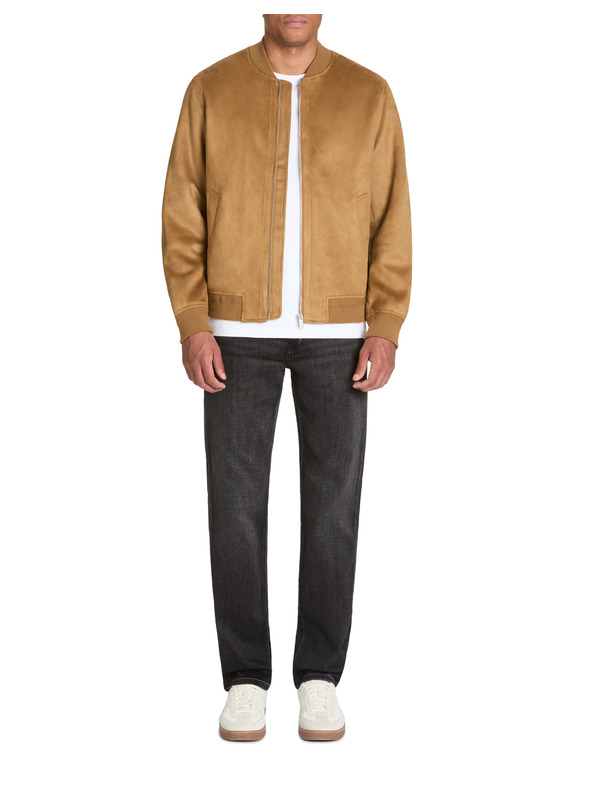 Celio Bunda z umělého semiše Judain