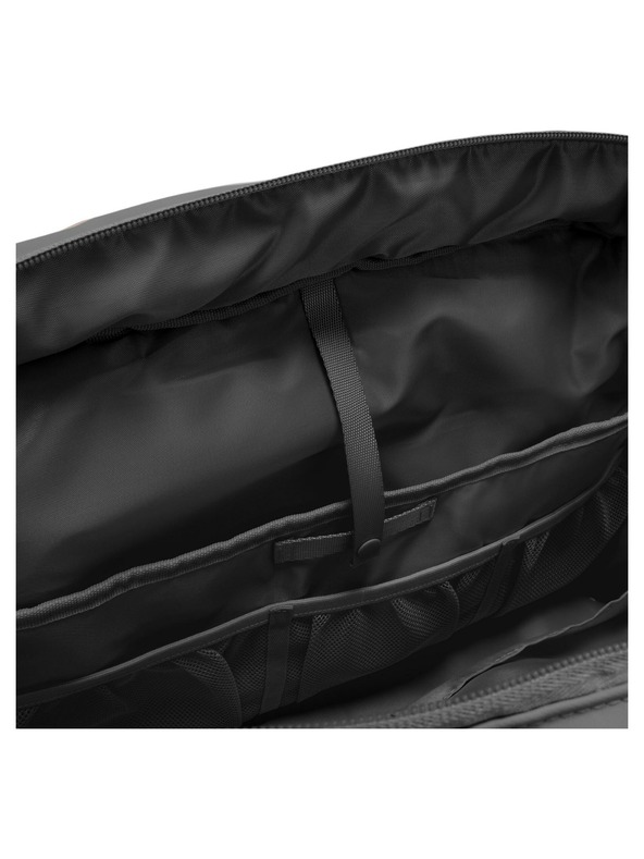 Heys Kabelka Heys Puffer Personal Bag Black