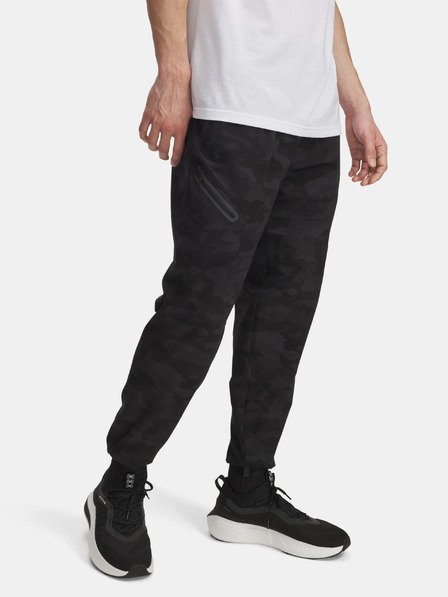 Under Armour Pánské tepláky Under Armour UA Unstoppable Woven Jogger-BLK