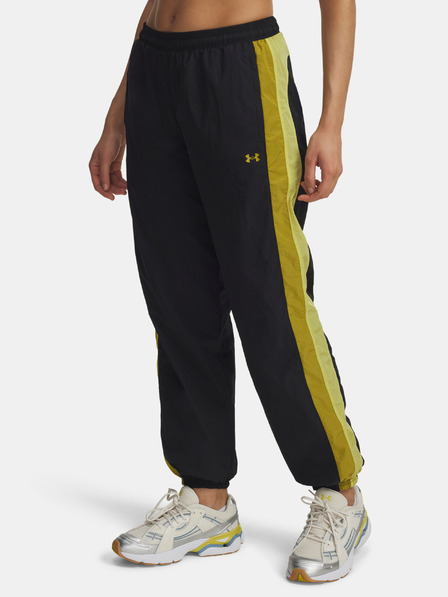 Under Armour Dámské sportovní kalhoty Under Armour UA Icon Crinkle Pant-BLK