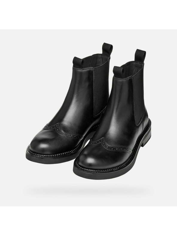 Geox Černá dámská kotníková obuv Geox Serilda